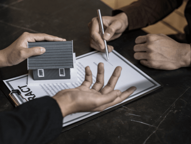 Featured Engagement: Analysis of Retention of Customer Information by Loan Officers